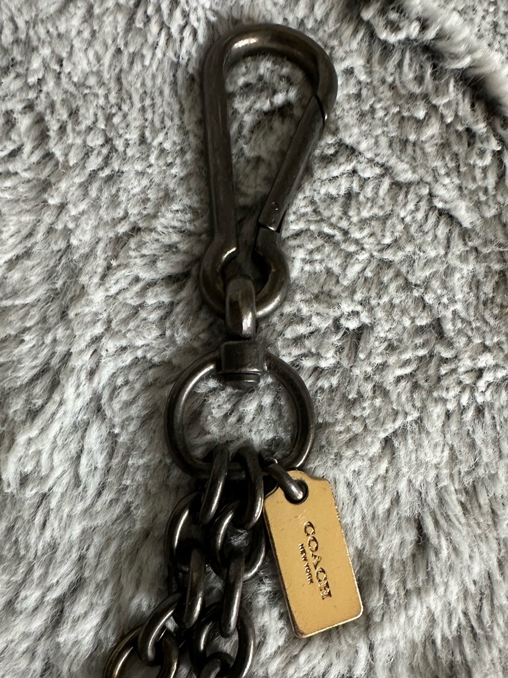 Coach Metal Feather Bag Charm Keychain - Picture 4 of 10